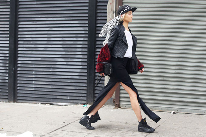 new-york-street-style-fashion-week-look-Soo-Joo-Park_hg_temp2_s_full_l