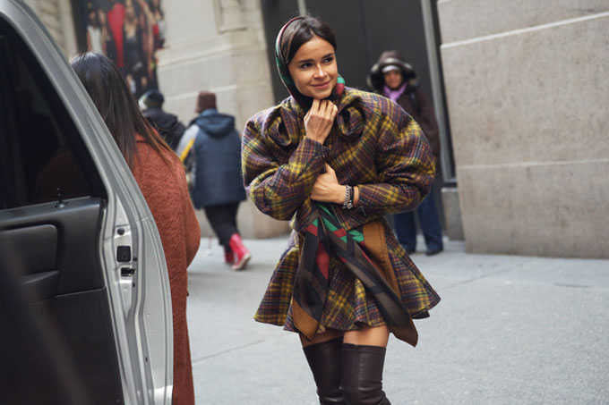 new-york-street-style-fashion-week-look-miroslava-duma_hg_temp2_s_full_l