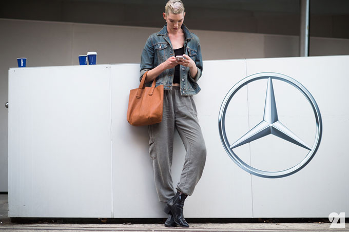 6403-Le-21eme-Adam-Katz-Sinding-Carriageworks-Mercedes-Benz-Fashion-Week-Australia-Spring-Summer-2014-2015_AKS0522