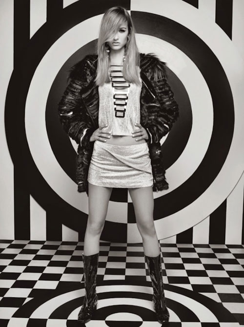 Karl-Lagerfeld-Pop-Couture-Numéro-4