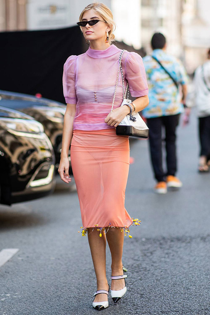 what-the-worlds-most-stylish-are-wearing-to-couture-fashion-week-2859481.1200x0c